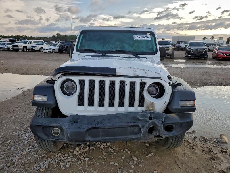 Фото 5 - JEEP WRANGLER