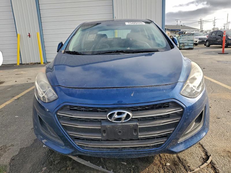 Фото 5 - HYUNDAI ELANTRA