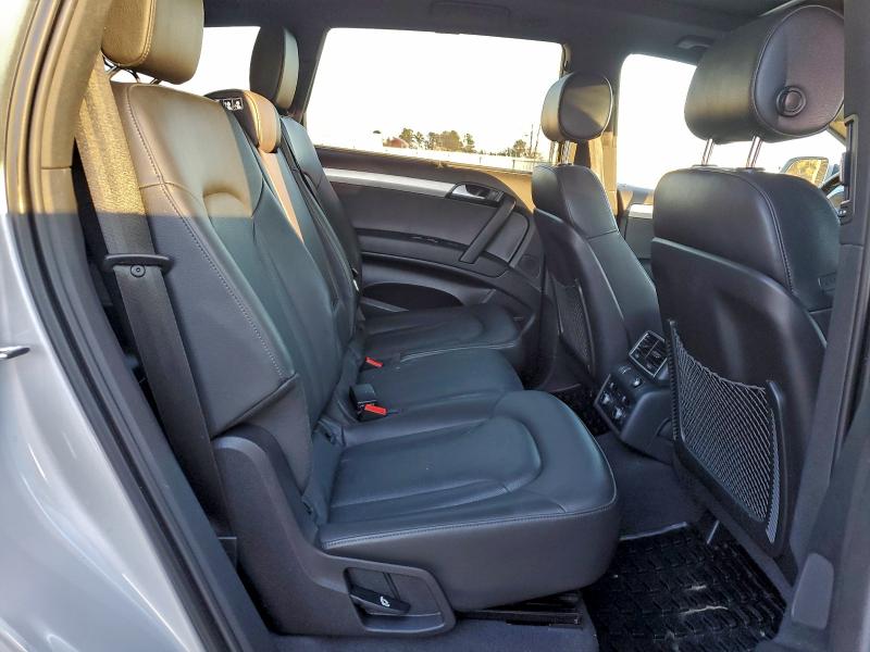 Фото 11 - AUDI Q7