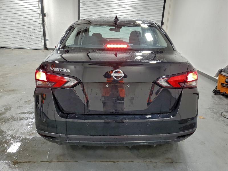 Фото 6 - NISSAN VERSA