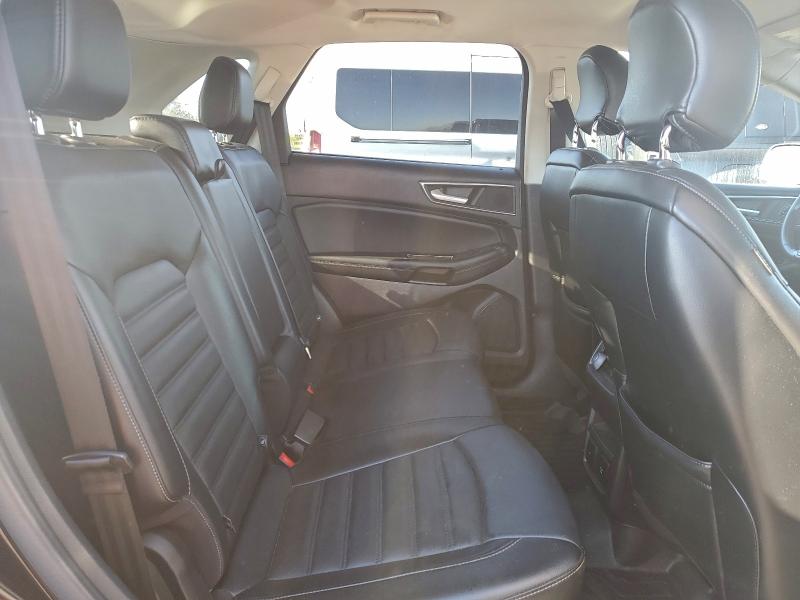 Фото 11 - FORD EDGE