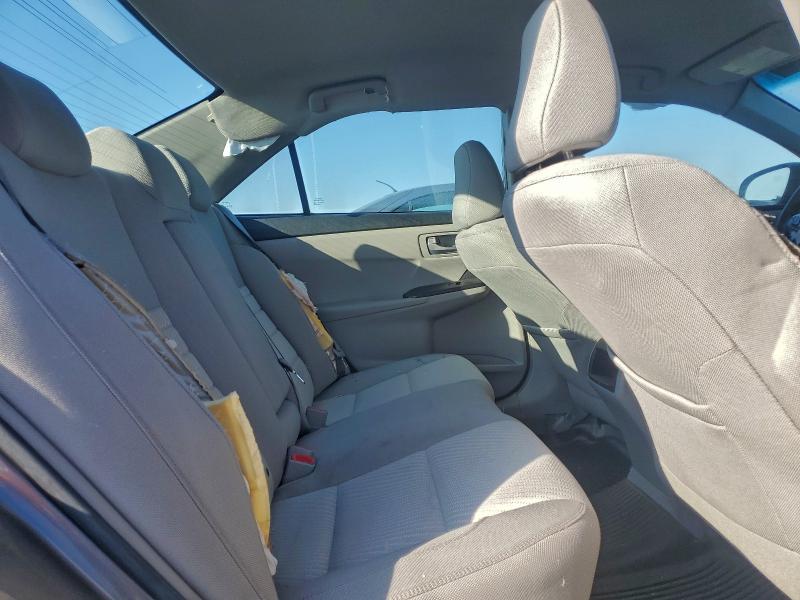 Фото 10 - TOYOTA CAMRY