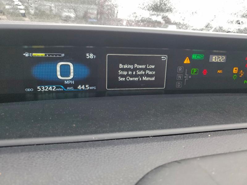 Фото 9 - TOYOTA PRIUS