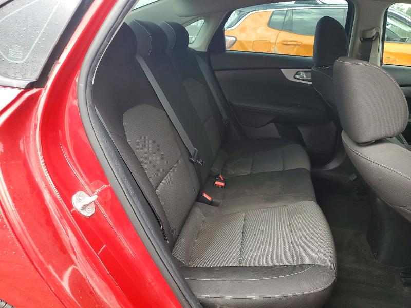 Фото 10 - KIA FORTE