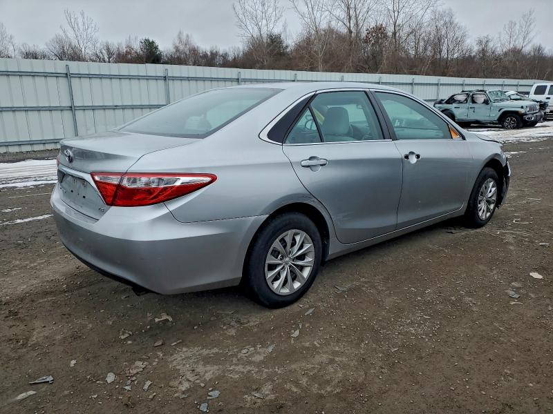 Фото 3 - TOYOTA CAMRY