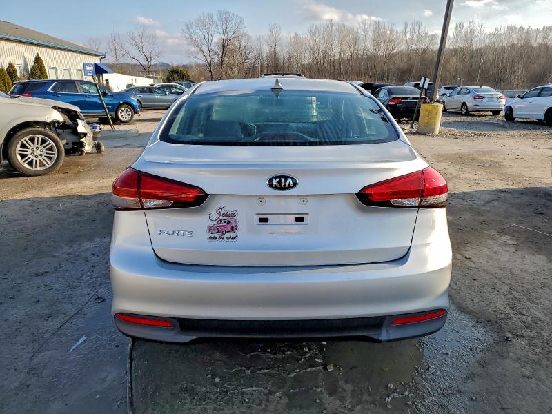 Фото 6 - KIA FORTE