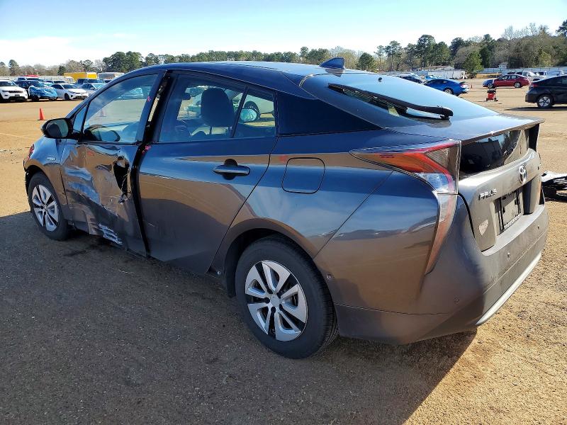 Фото 2 - TOYOTA PRIUS