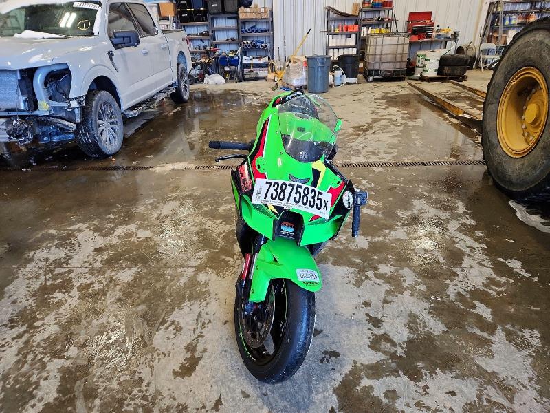 KAWASAKI ZX1002 M 2024