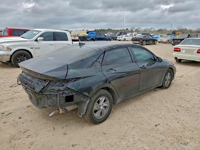 Фото 3 - HYUNDAI ELANTRA