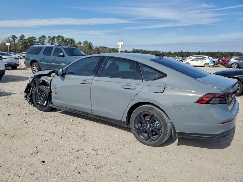 Фото 2 - HONDA ACCORD