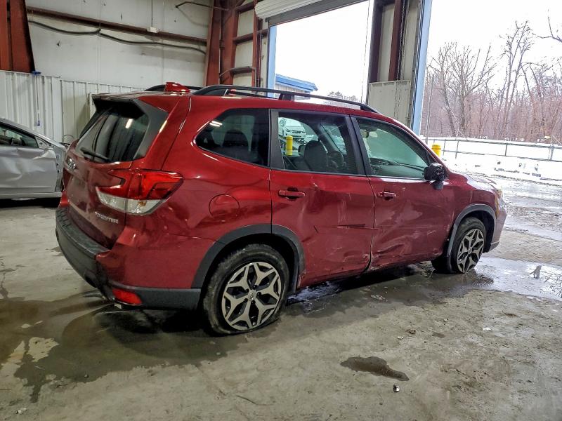 Фото 3 - SUBARU FORESTER