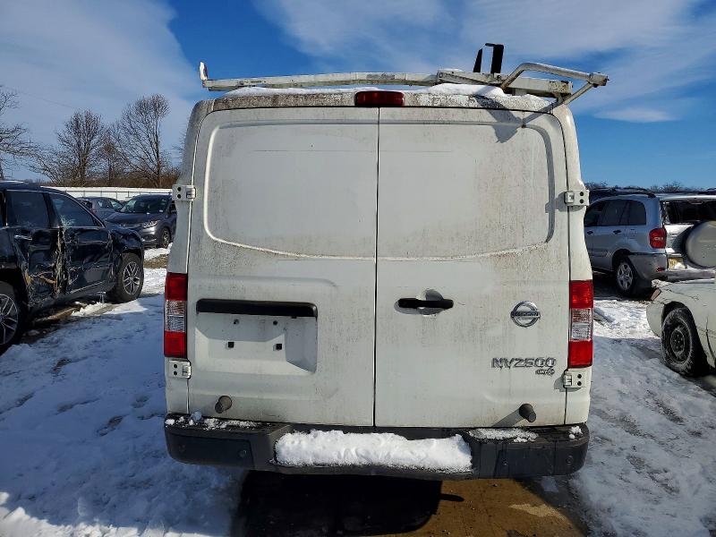 Фото 6 - NISSAN NV