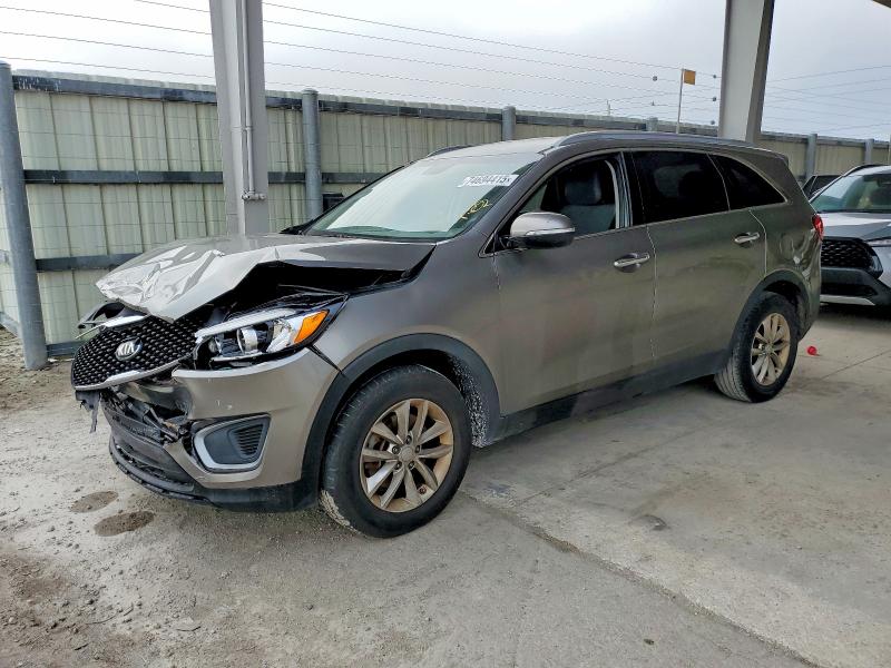 Фото 1 - KIA SORENTO