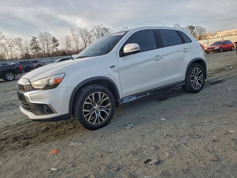 Фото 1 - MITSUBISHI OUTLANDER