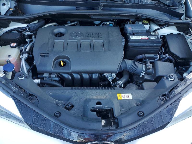 Фото 12 - TOYOTA C-HR