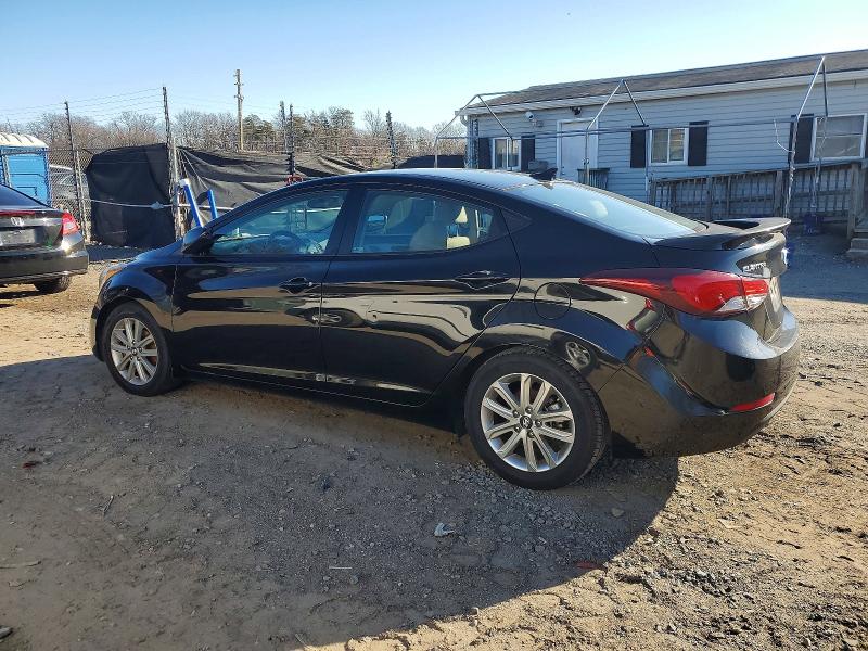 Фото 2 - HYUNDAI ELANTRA