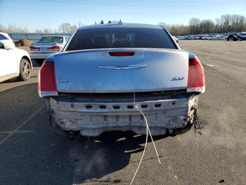 Фото 6 - CHRYSLER 300