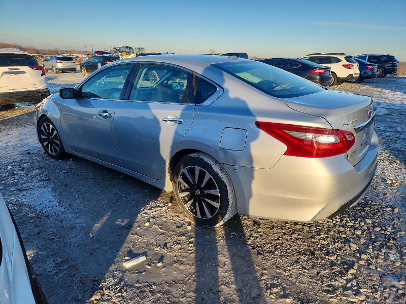 Фото 2 - NISSAN ALTIMA