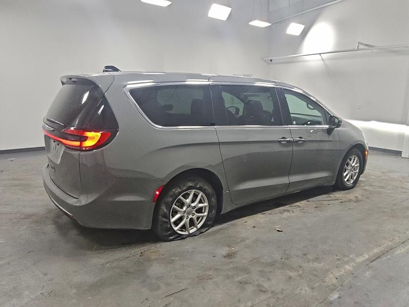 Фото 3 - CHRYSLER PACIFICA