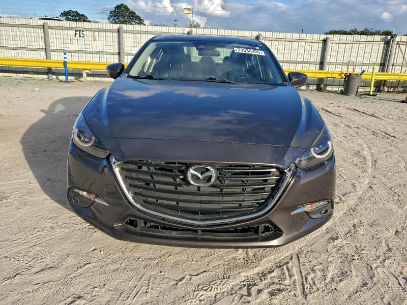 Фото 5 - MAZDA 3