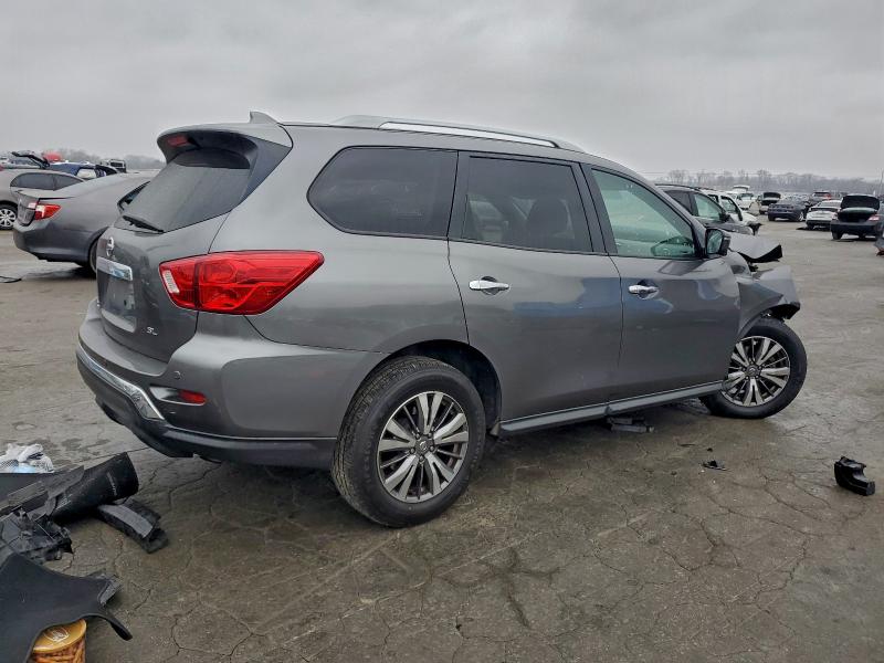 Фото 3 - NISSAN PATHFINDER