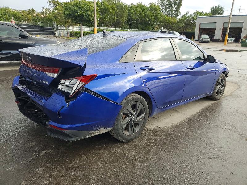 Фото 3 - HYUNDAI ELANTRA