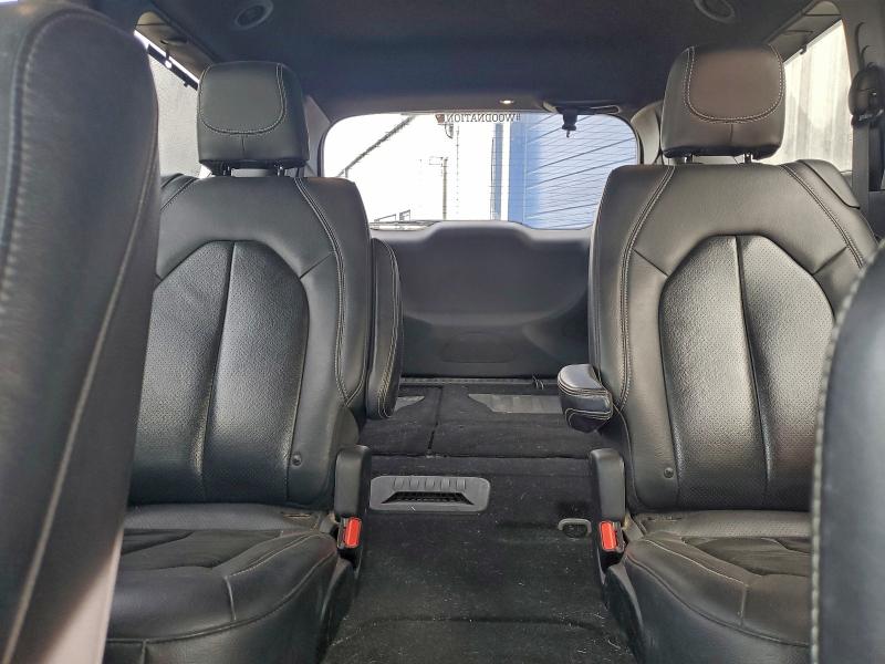 Фото 10 - CHRYSLER PACIFICA