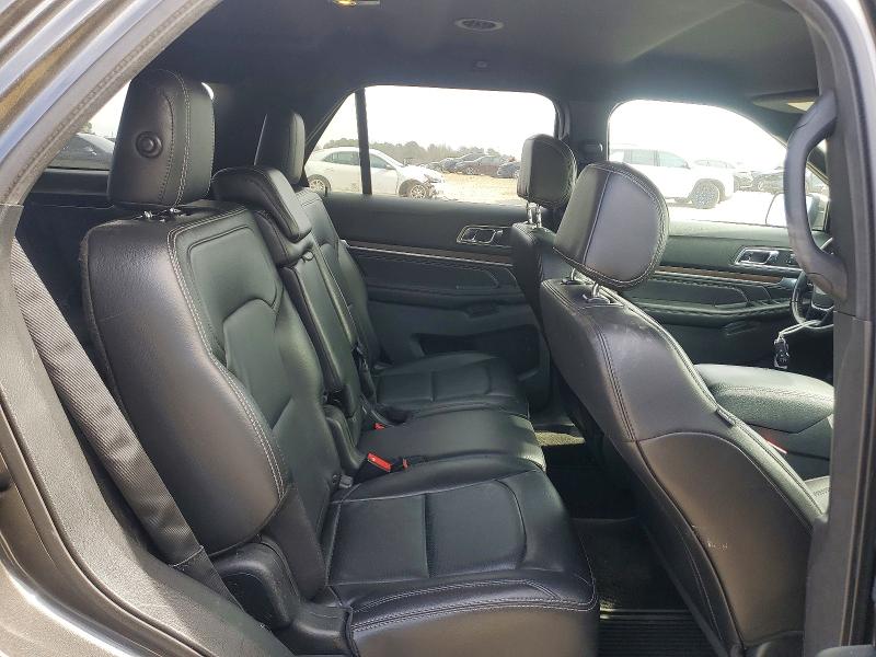 Фото 11 - FORD EXPLORER