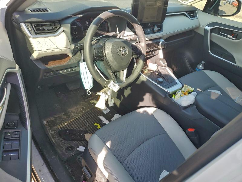 Фото 8 - TOYOTA RAV4