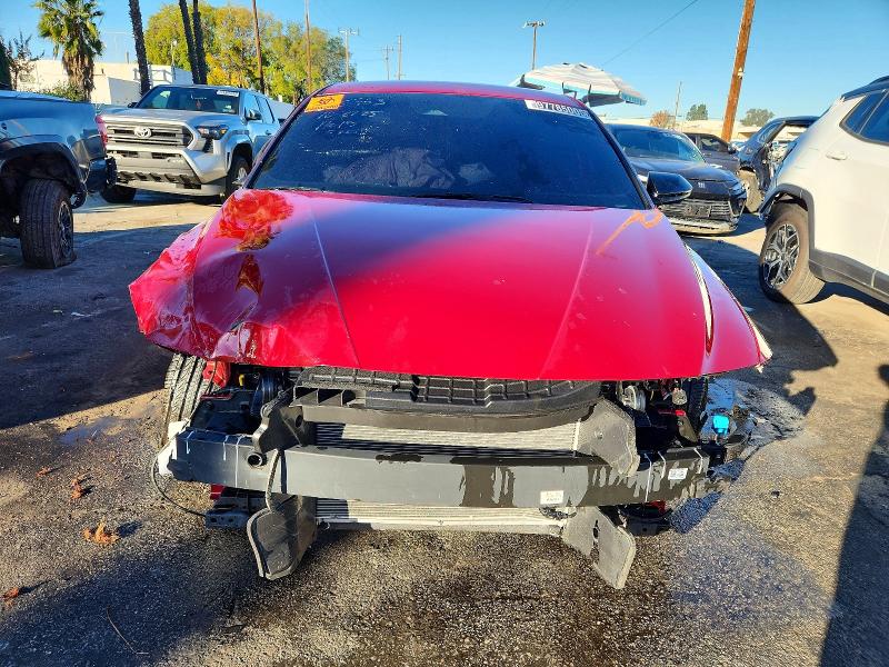 Фото 5 - HYUNDAI ELANTRA