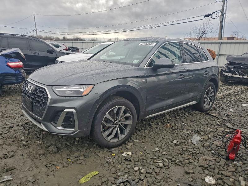 Фото 1 - AUDI Q5