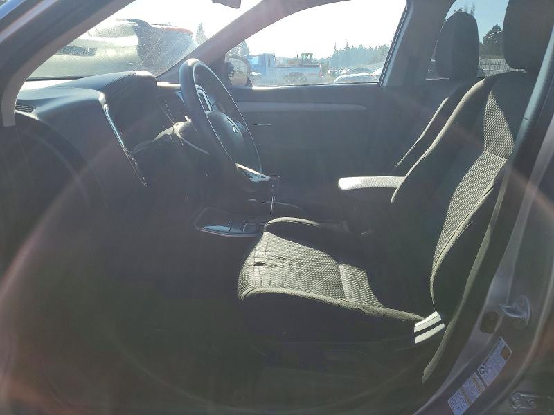 Фото 7 - MITSUBISHI OUTLANDER