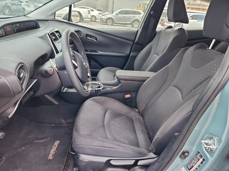 Фото 7 - TOYOTA PRIUS