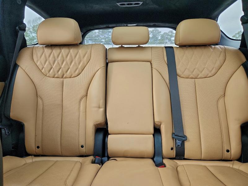 Фото 10 - HYUNDAI SANTA FE