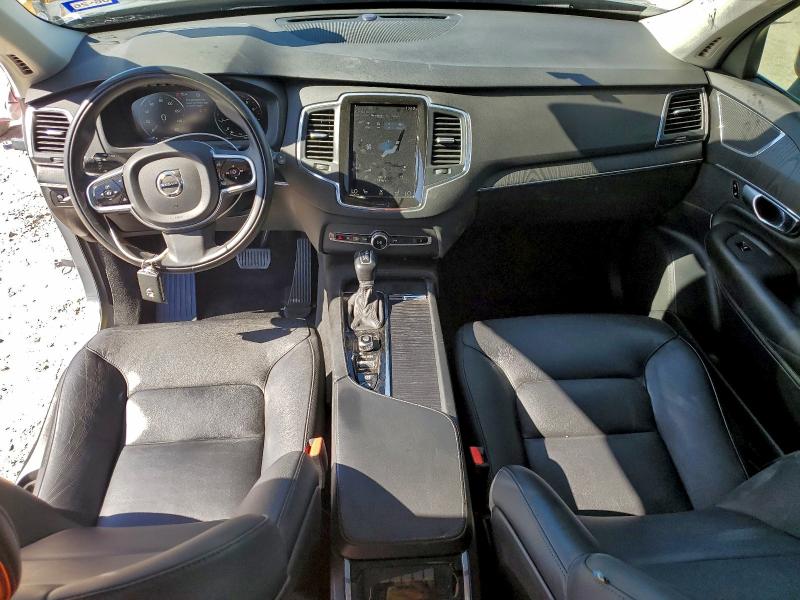 Фото 8 - VOLVO XC90