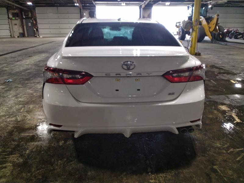 Фото 6 - TOYOTA CAMRY