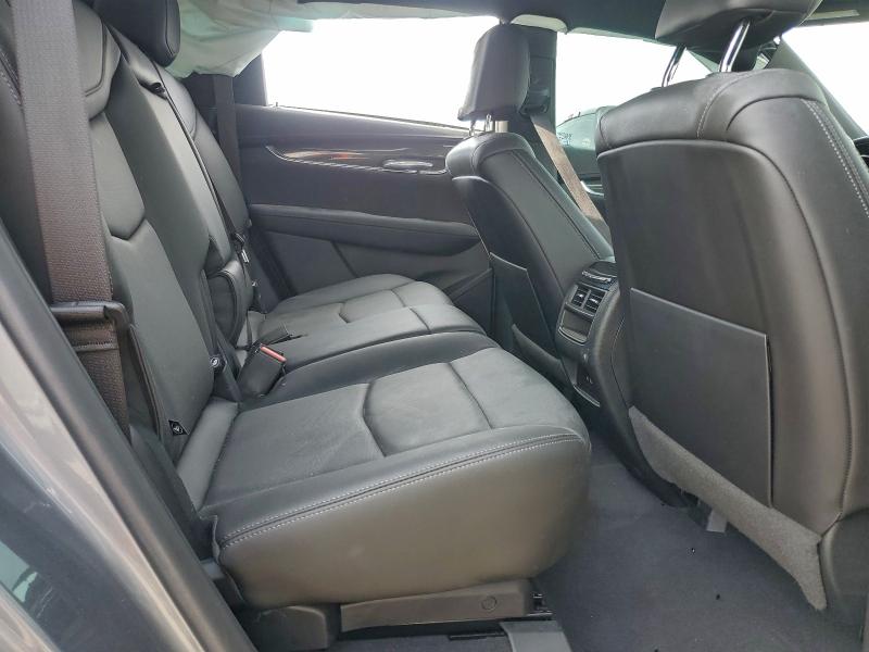 Фото 10 - CADILLAC XT5