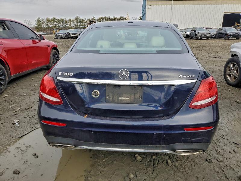 Фото 6 - MERCEDES-BENZ E-CLASS