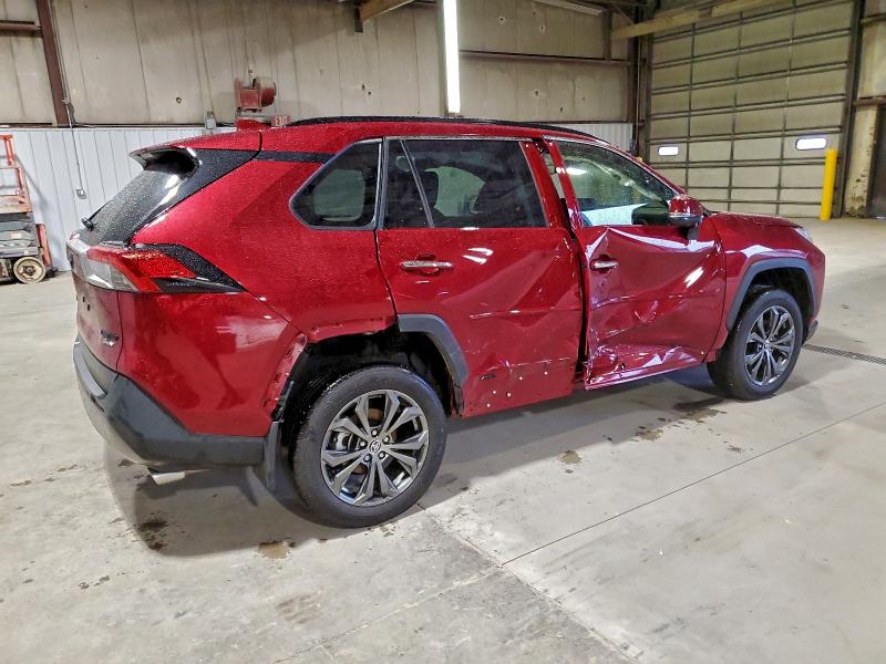 Фото 3 - TOYOTA RAV4