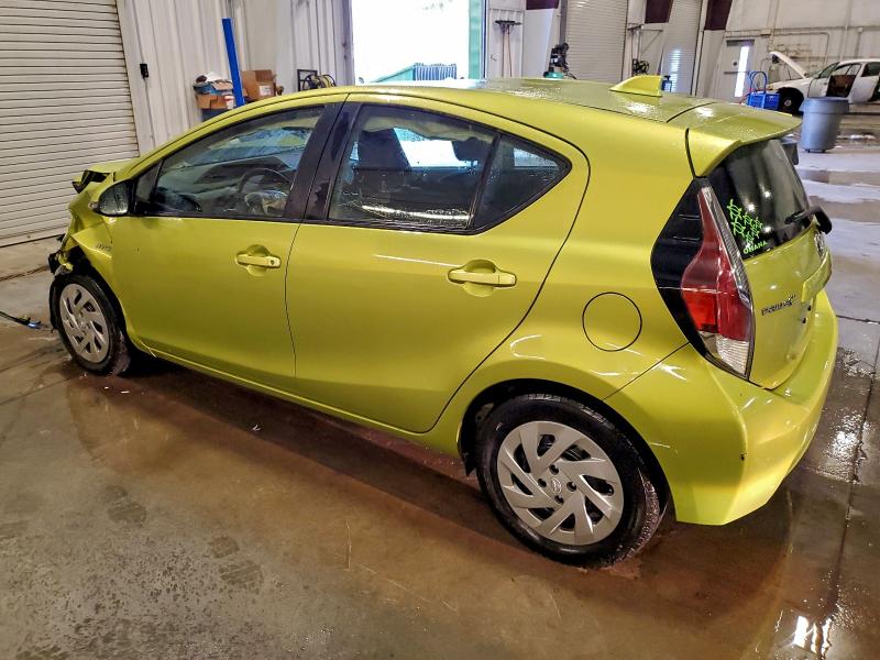 Фото 2 - TOYOTA PRIUS