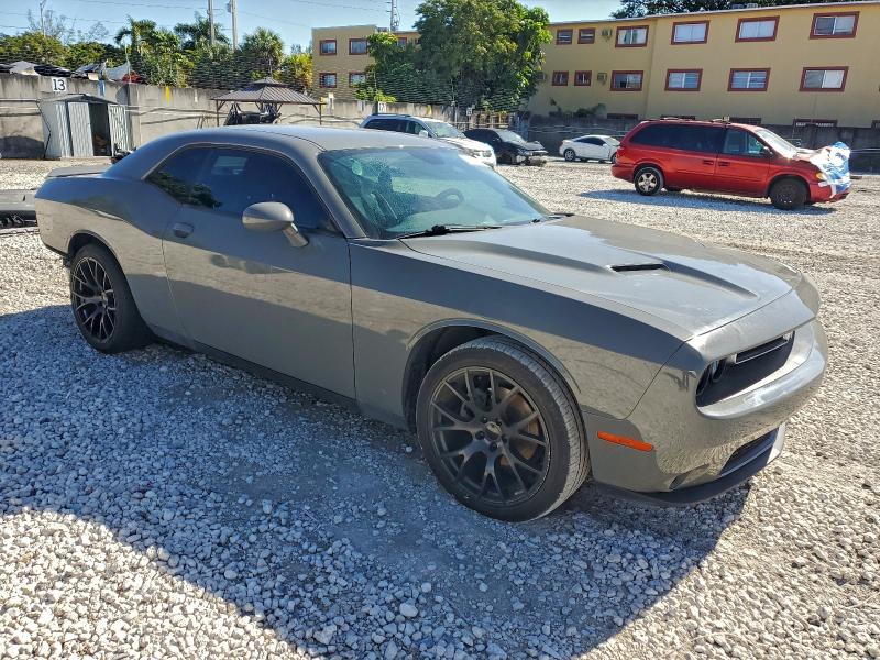 Фото 4 - DODGE CHALLENGER