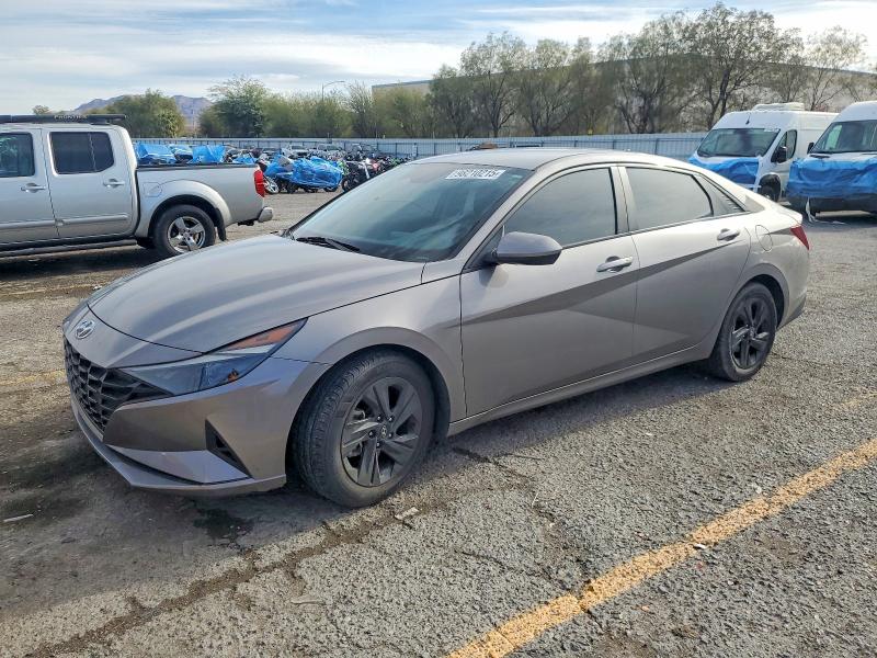 Фото 1 - HYUNDAI ELANTRA