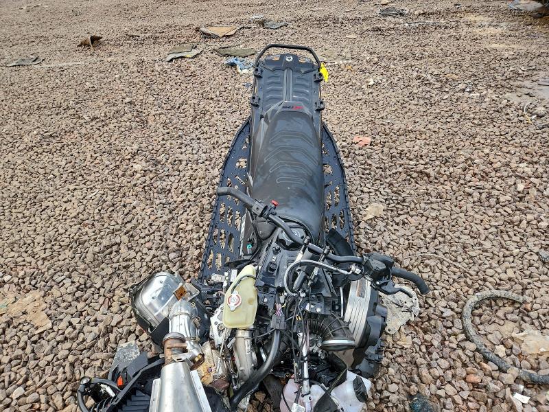 SKI-DOO SNOWMOBILE 2025