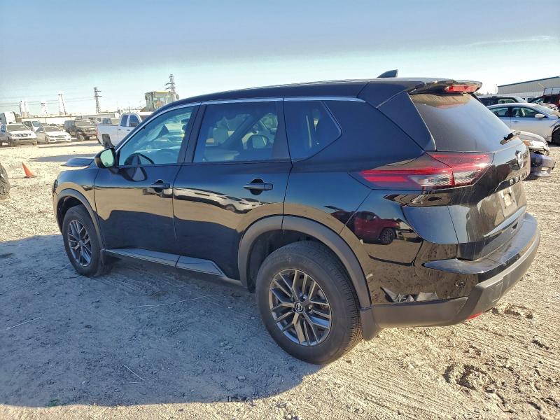 Фото 2 - NISSAN ROGUE