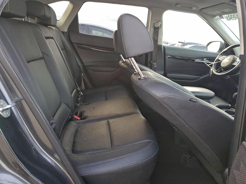 Фото 11 - KIA SELTOS