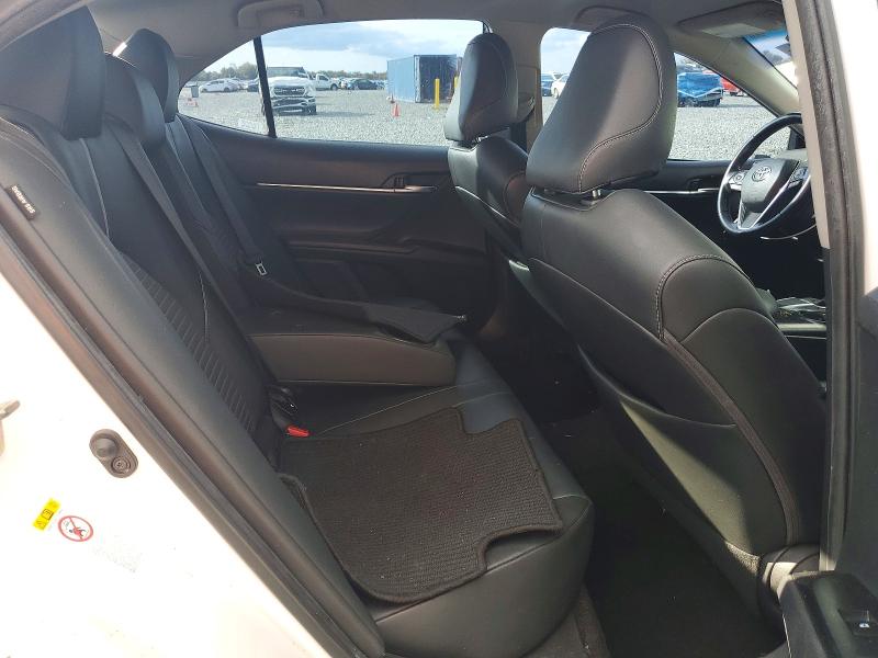 Фото 10 - TOYOTA CAMRY