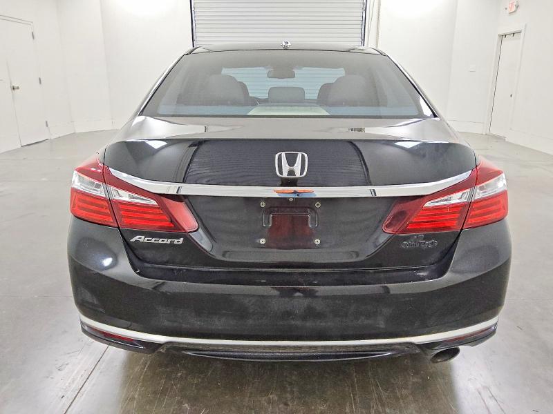 Фото 6 - HONDA ACCORD