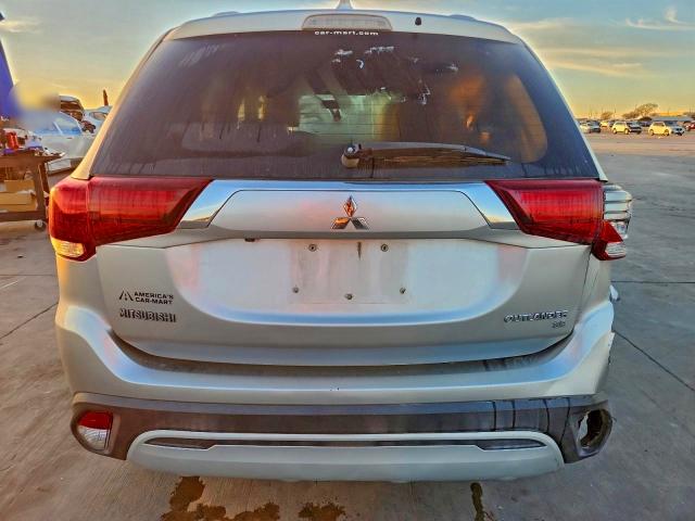 Фото 6 - MITSUBISHI OUTLANDER