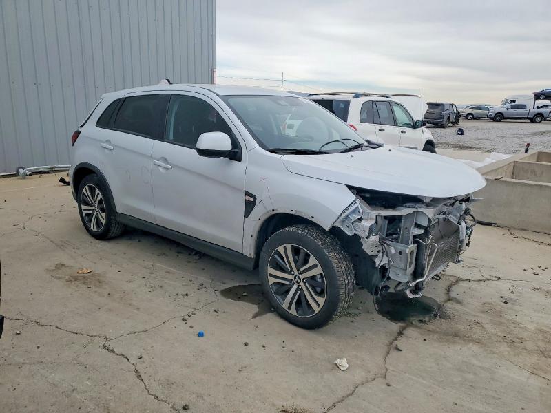 Фото 4 - MITSUBISHI OUTLANDER