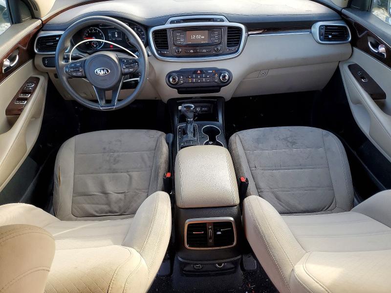 Фото 8 - KIA SORENTO